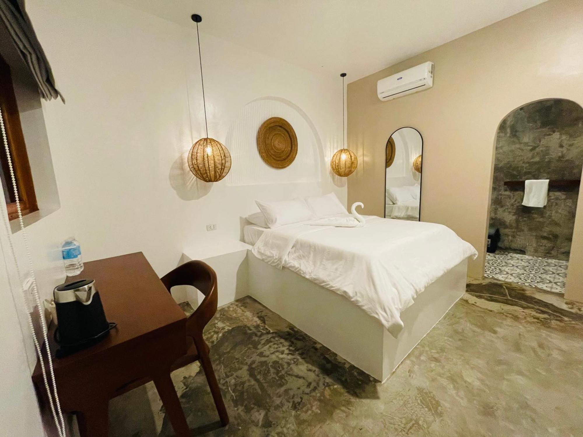 Maayong Hostel (Adults Only) Моалбоал Екстериор снимка