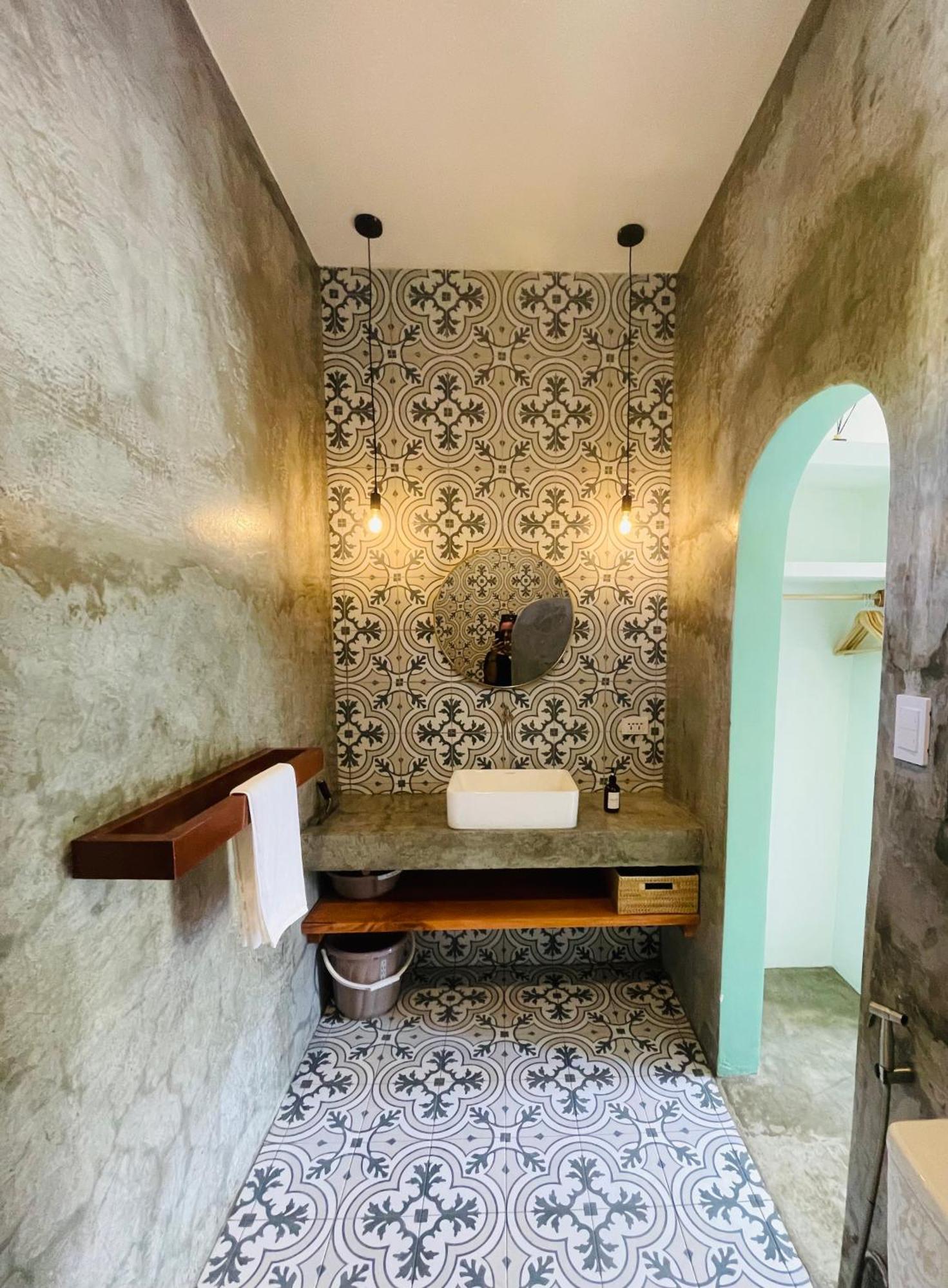 Maayong Hostel (Adults Only) Моалбоал Екстериор снимка