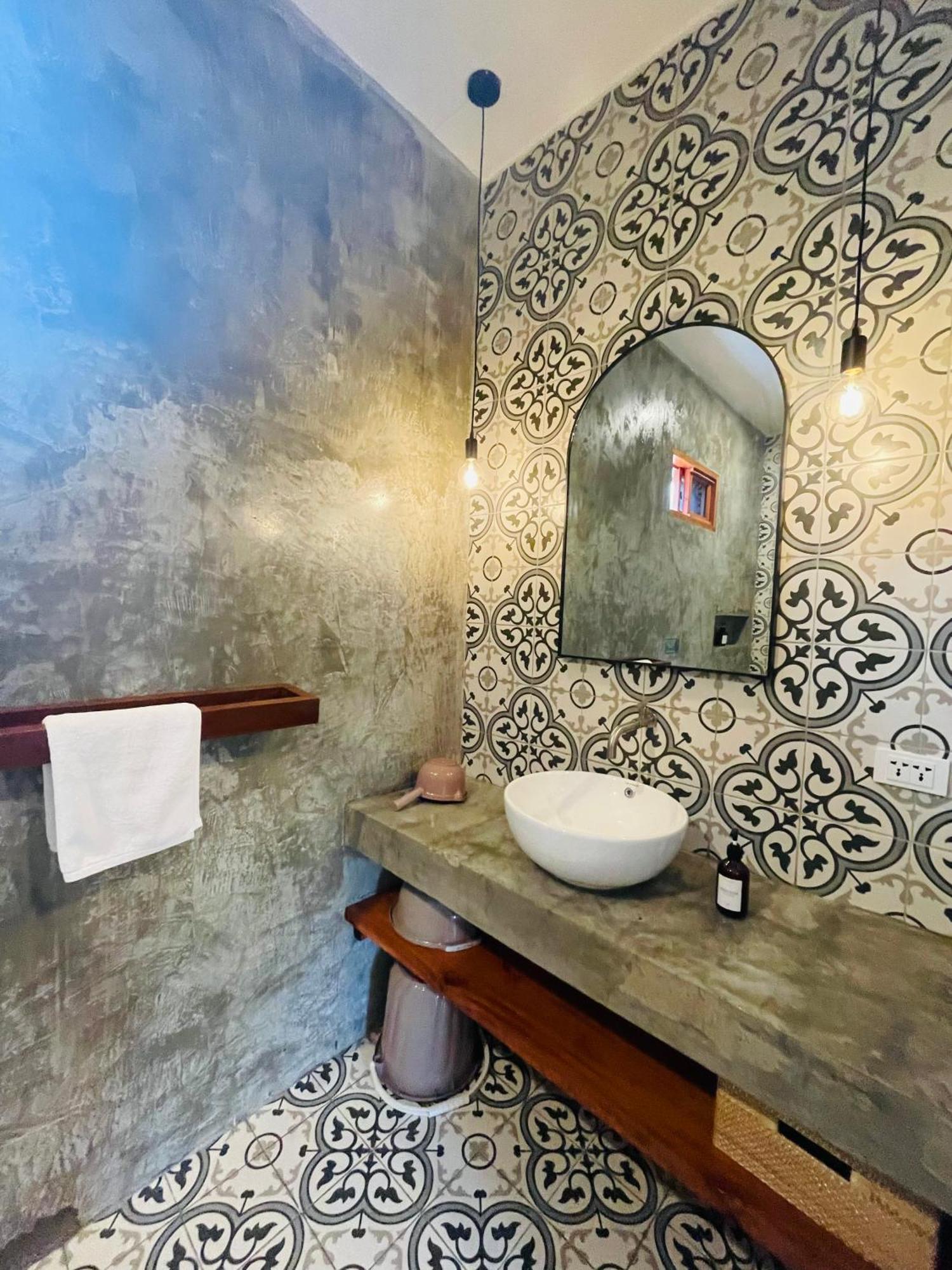 Maayong Hostel (Adults Only) Моалбоал Екстериор снимка