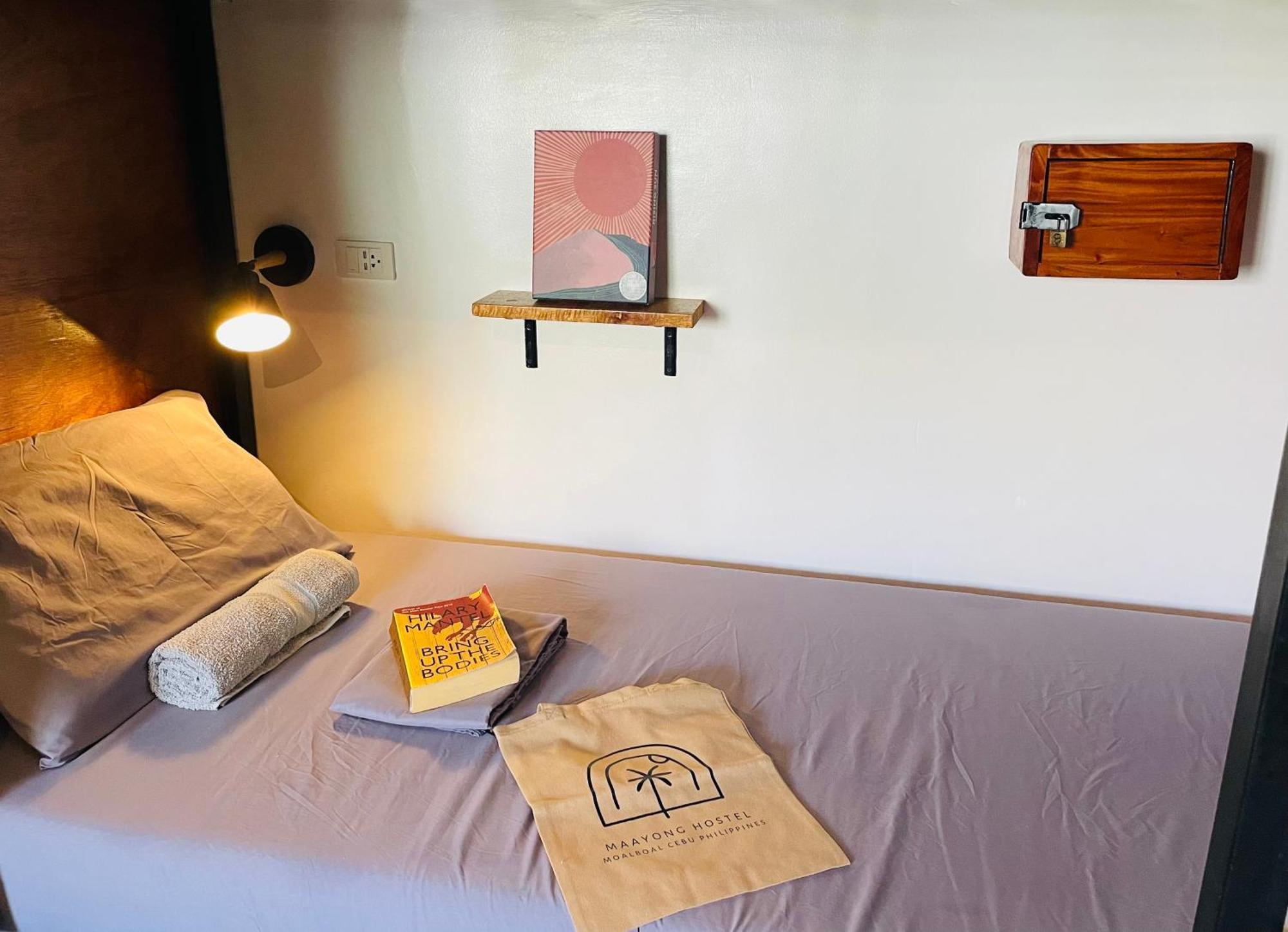 Maayong Hostel (Adults Only) Моалбоал Екстериор снимка