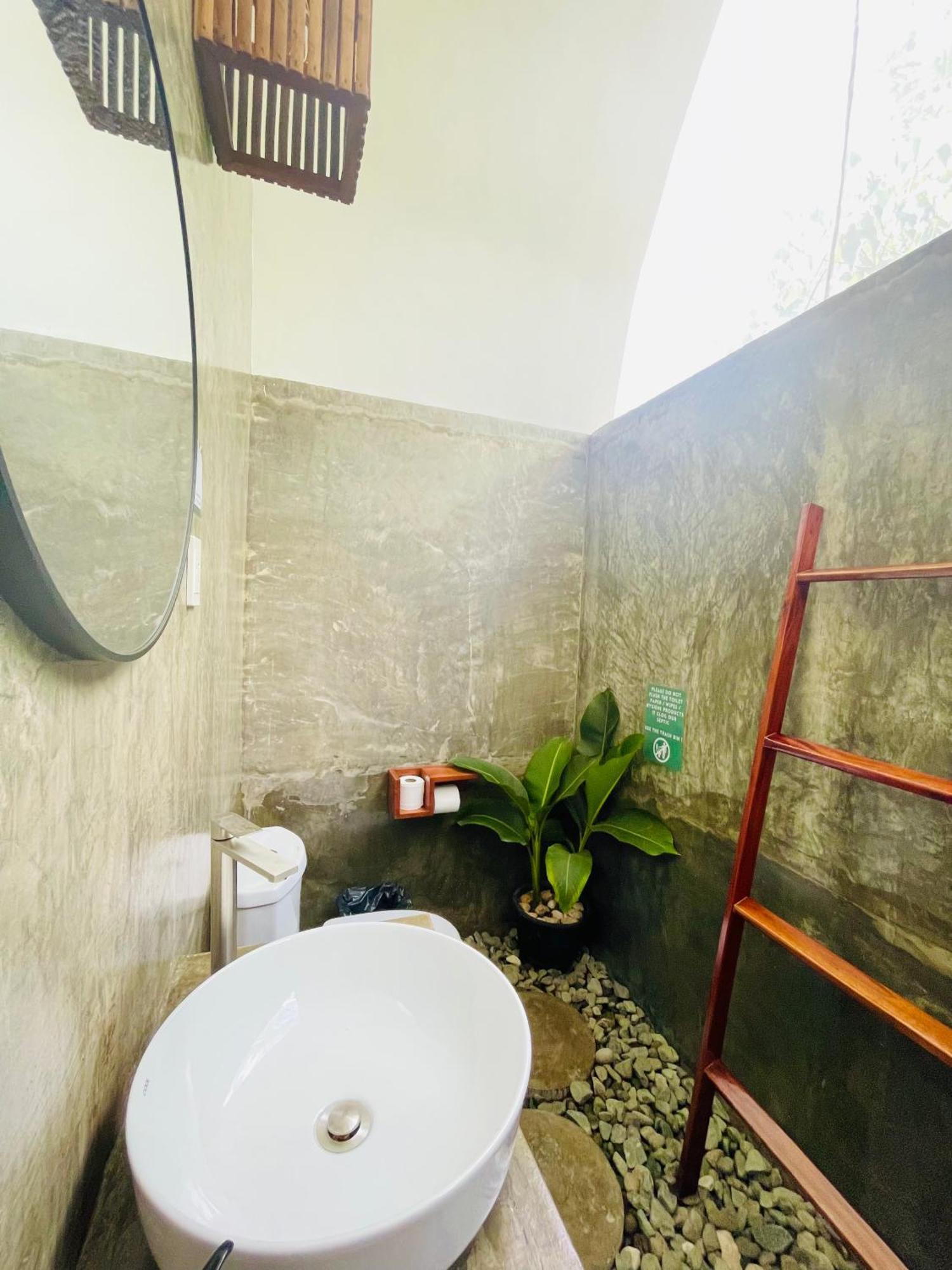 Maayong Hostel (Adults Only) Моалбоал Екстериор снимка
