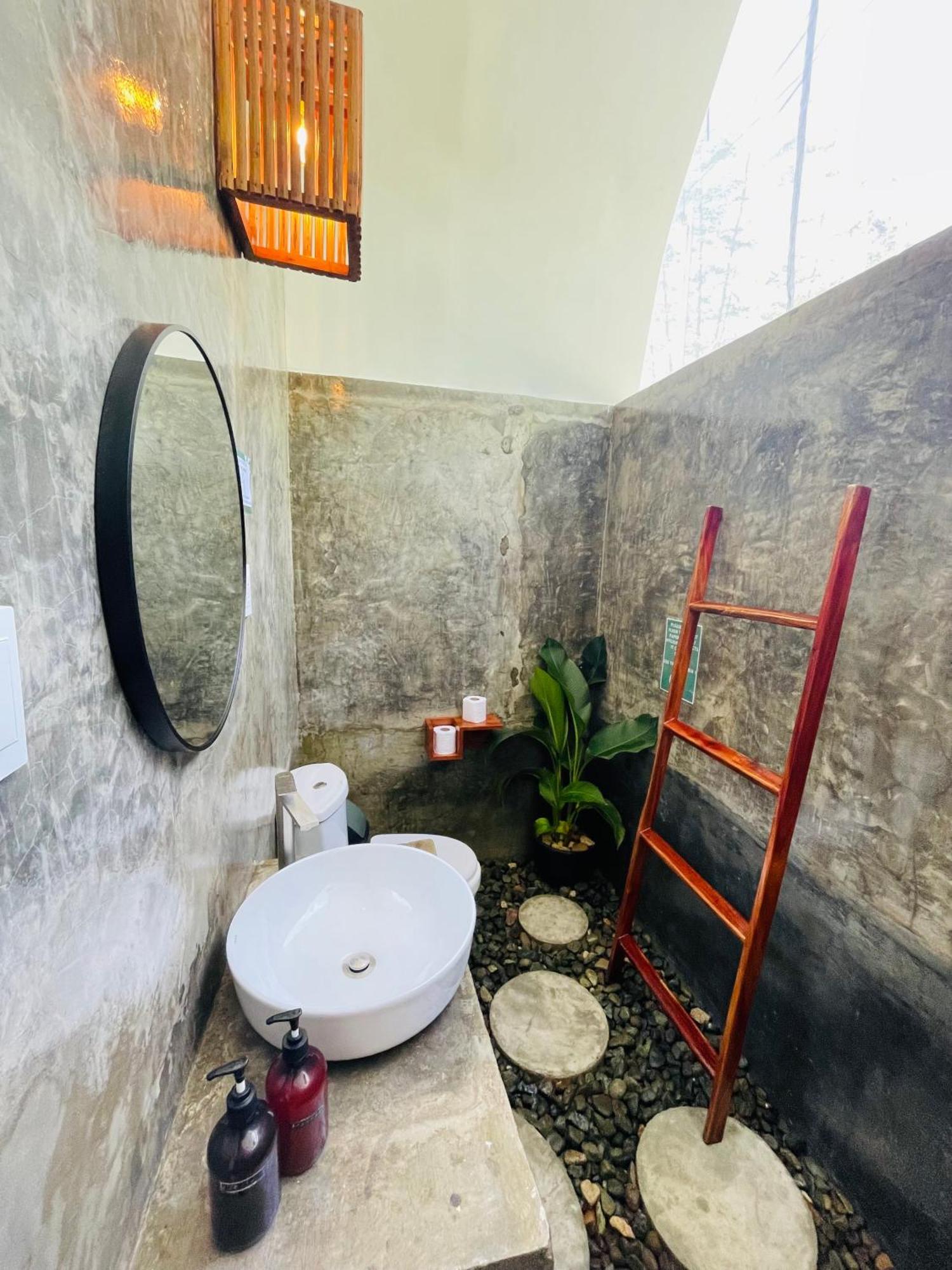 Maayong Hostel (Adults Only) Моалбоал Екстериор снимка